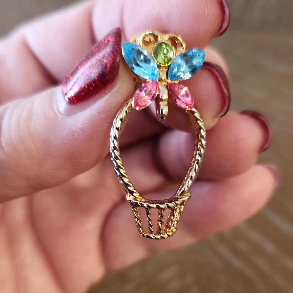 Vintage Butterfly on Basket Pin